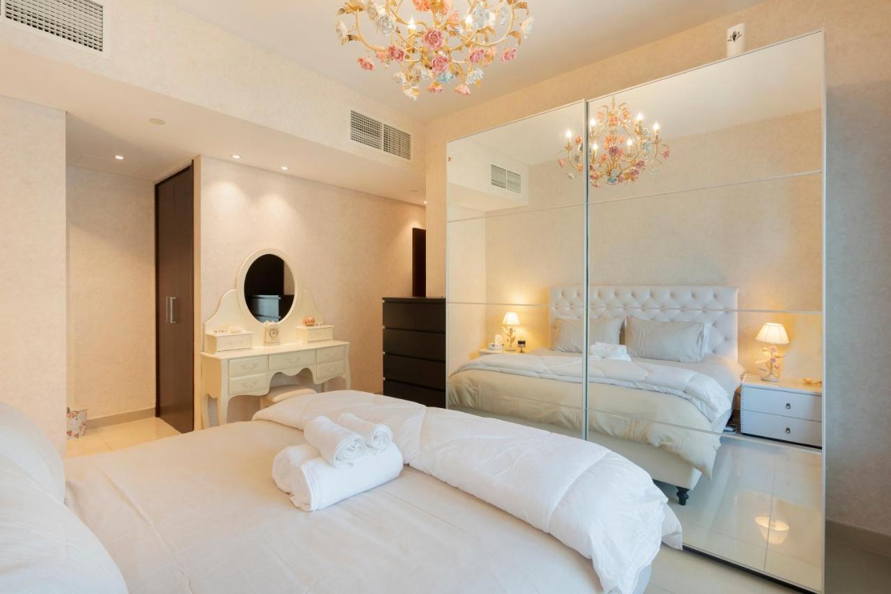 Downtown Dubai, Luxury 2 Bed 2 Bath Apartment - Pool, Gym, Aircon, Parking - Views Of The Dubai Fountain & Burj Khalifa Экстерьер фото